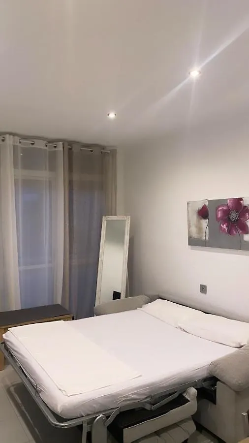 Apartsalou Tati Lägenhet