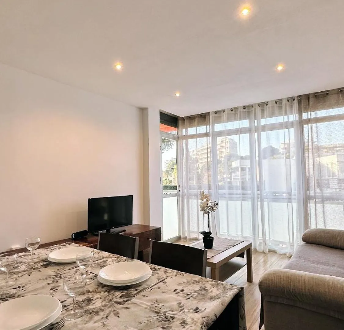 Apartsalou Tati Lägenhet Salou