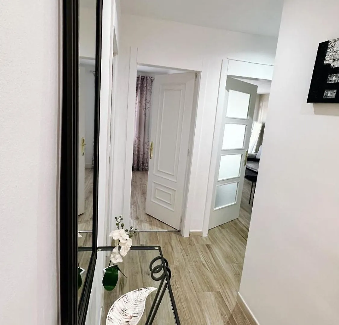 Appartamento Apartsalou Tati Spagna